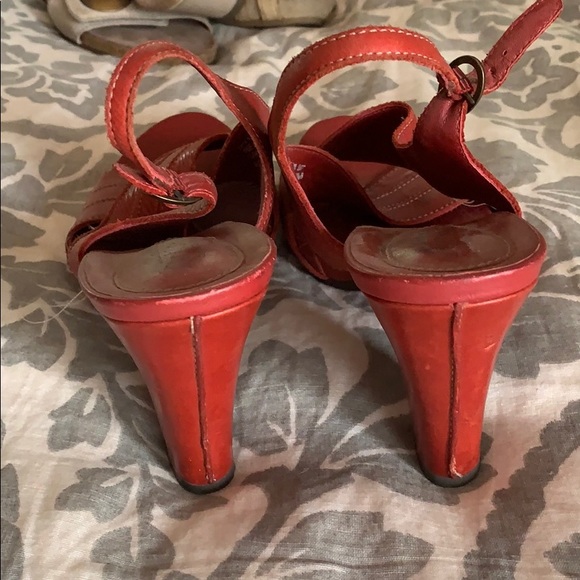 NWOT Clark’s artisan heels sandals comfort 8M - Picture 3 of 4